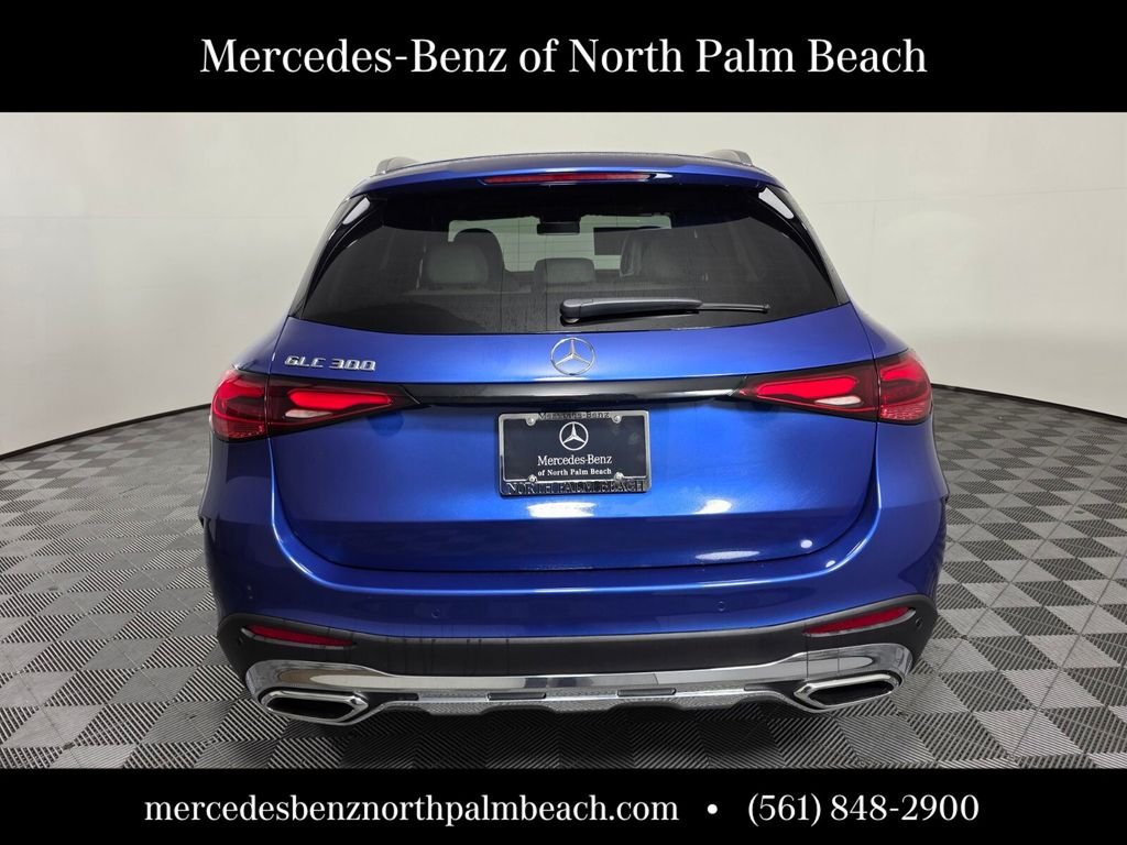 New 2026 Starling Blue Metallic Mercedes-Benz GLC 300 image 5