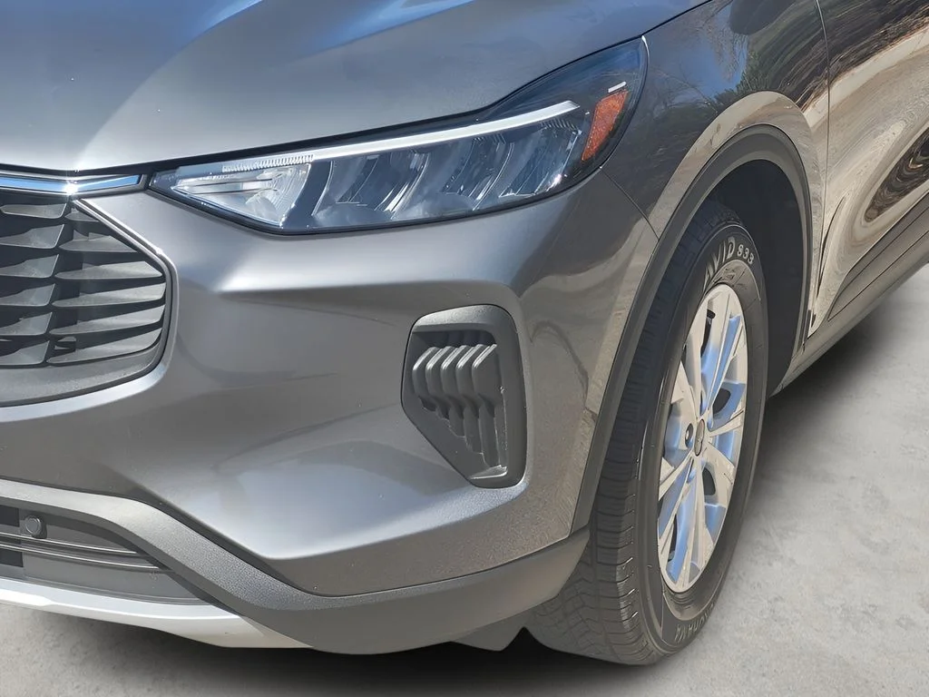 Used 2024 Carbonized Gray Metallic Ford Active image 30