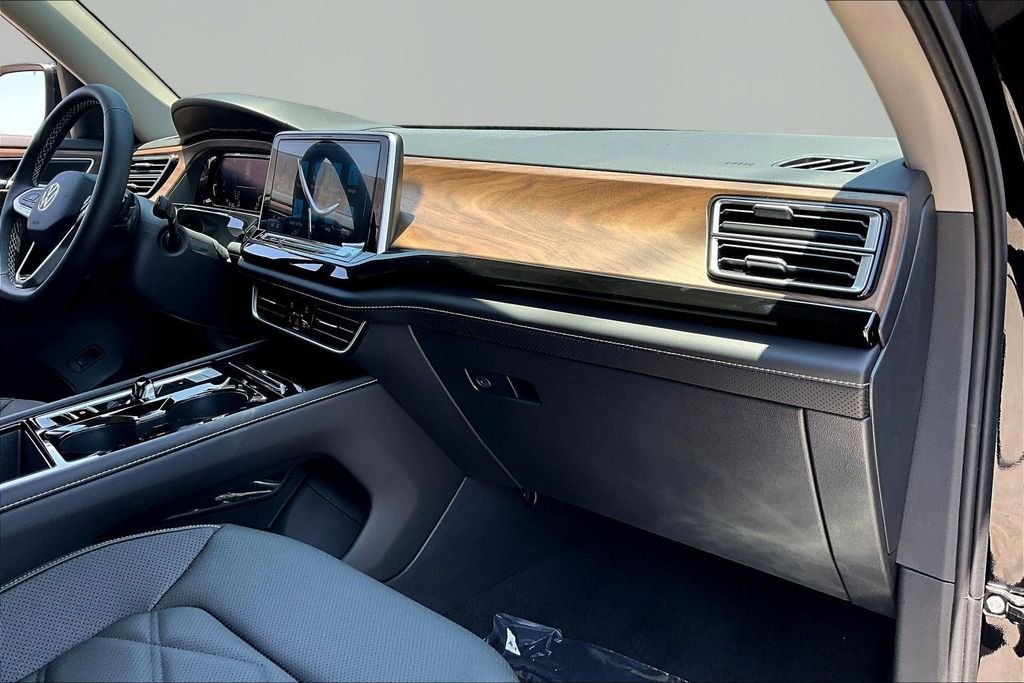 New 2026  Volkswagen 2.0T SE w/Technology image 28