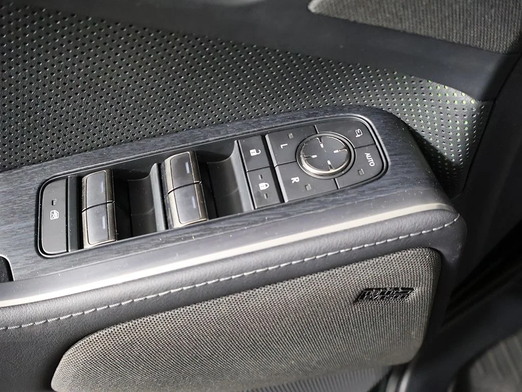 Used 2024 Black Lexus 550 Overtrail+ image 39