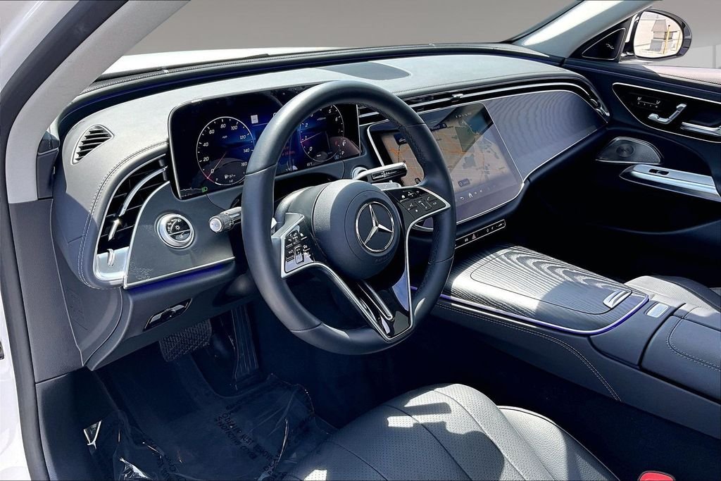 2025 Mercedes-Benz E-Class E350 - Photo 15