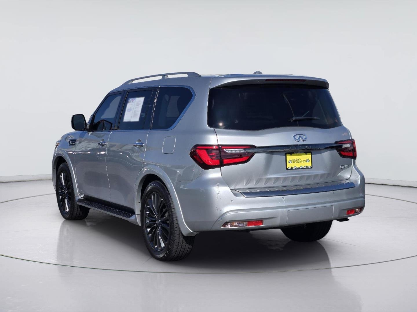 Used 2023 Liquid Platinum INFINITI PREMIUM SELECT image 6