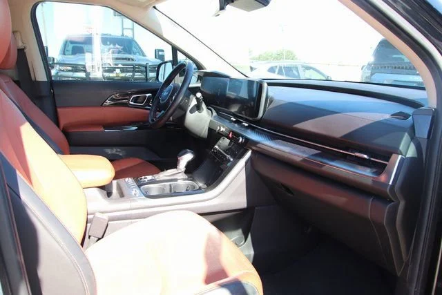 2023 Kia Carnival SX Prestige - Photo 24