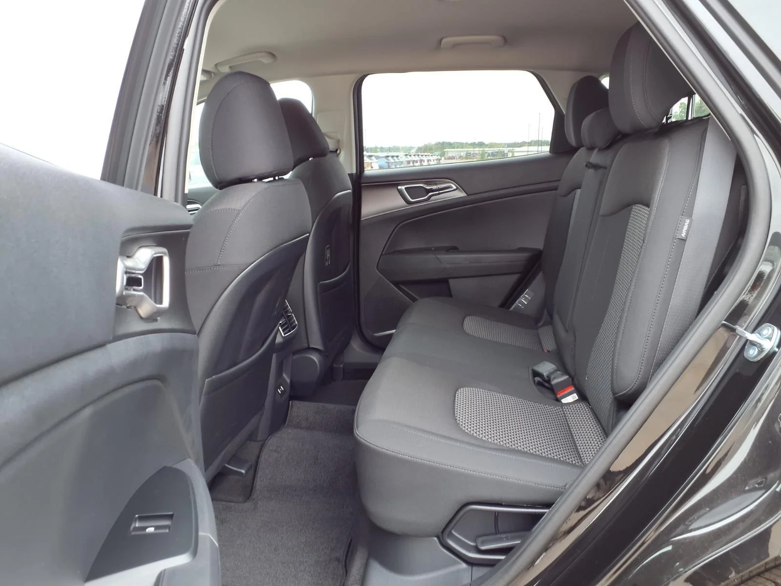 New 2027 Fusion Black Kia S image 14