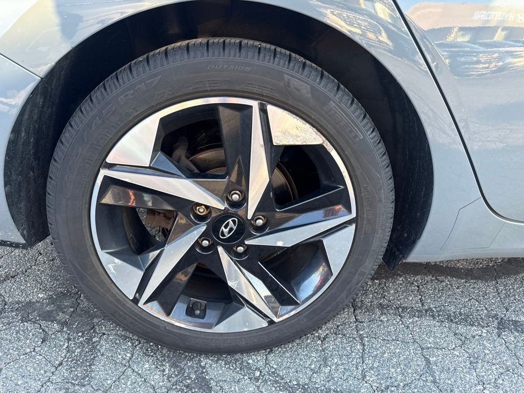 2021 Hyundai Elantra Limited - Photo 23