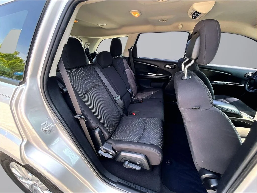 Used 2013 Silver Dodge SE image 28