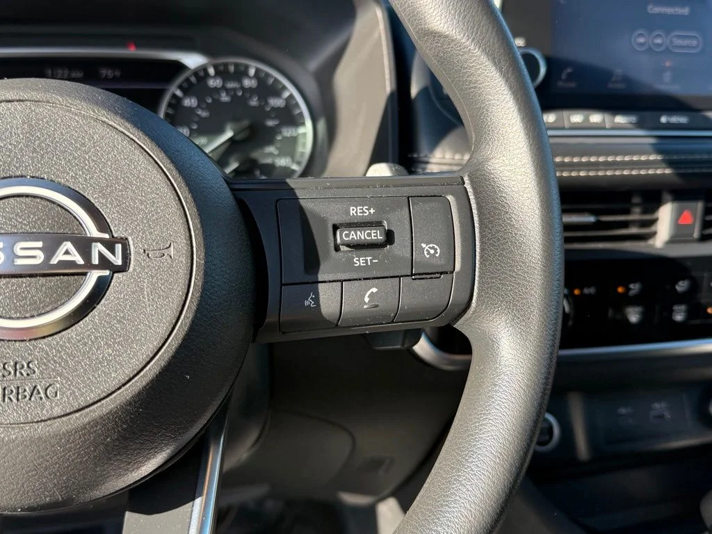 Used 2023 White Nissan S image 20
