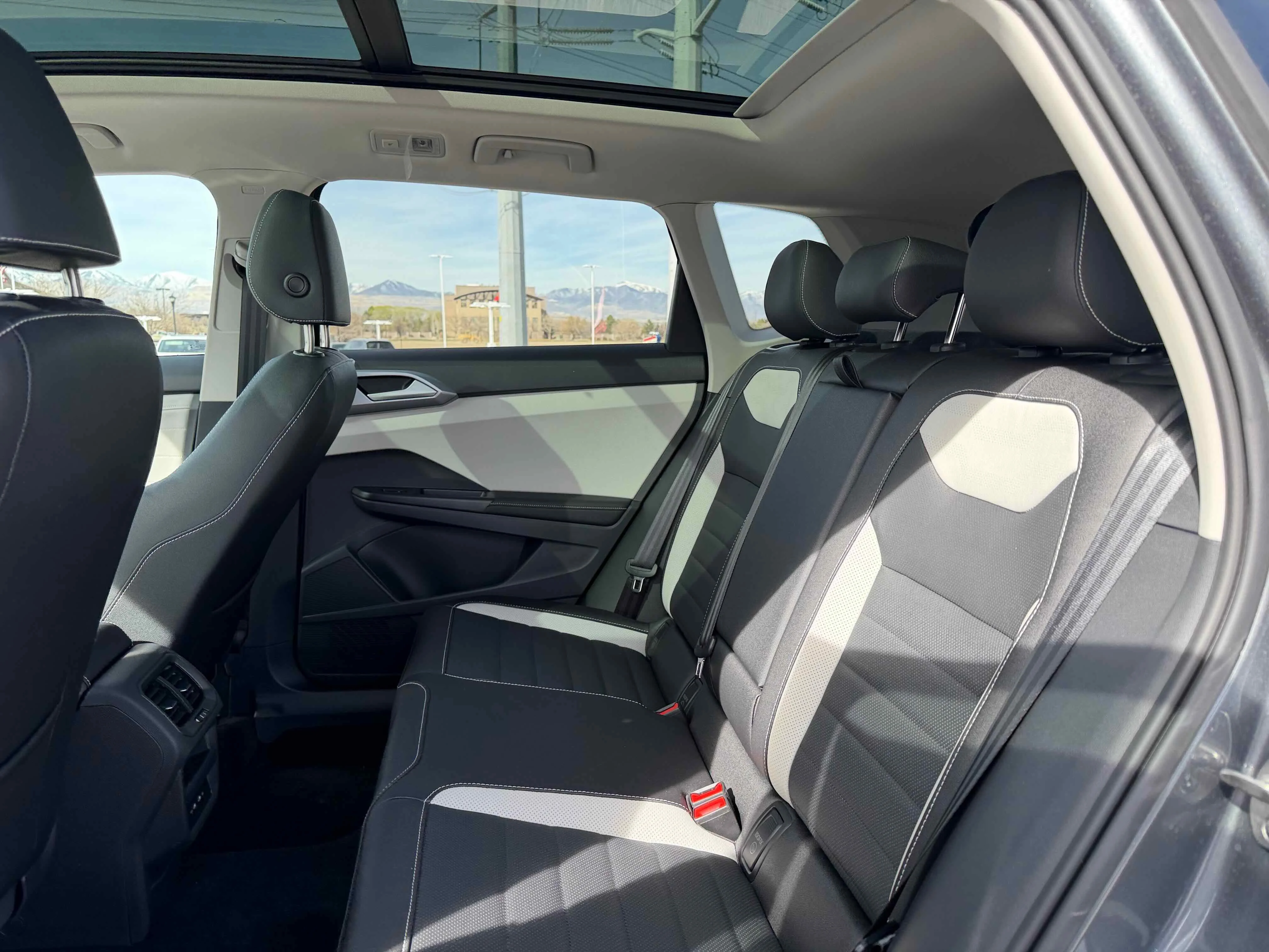 New 2026 Platinum Gray Volkswagen SEL image 29