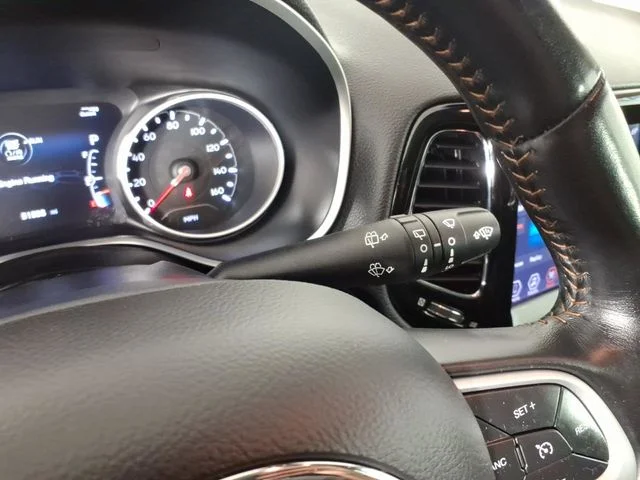 Used 2021 Gray Jeep Limited image 26