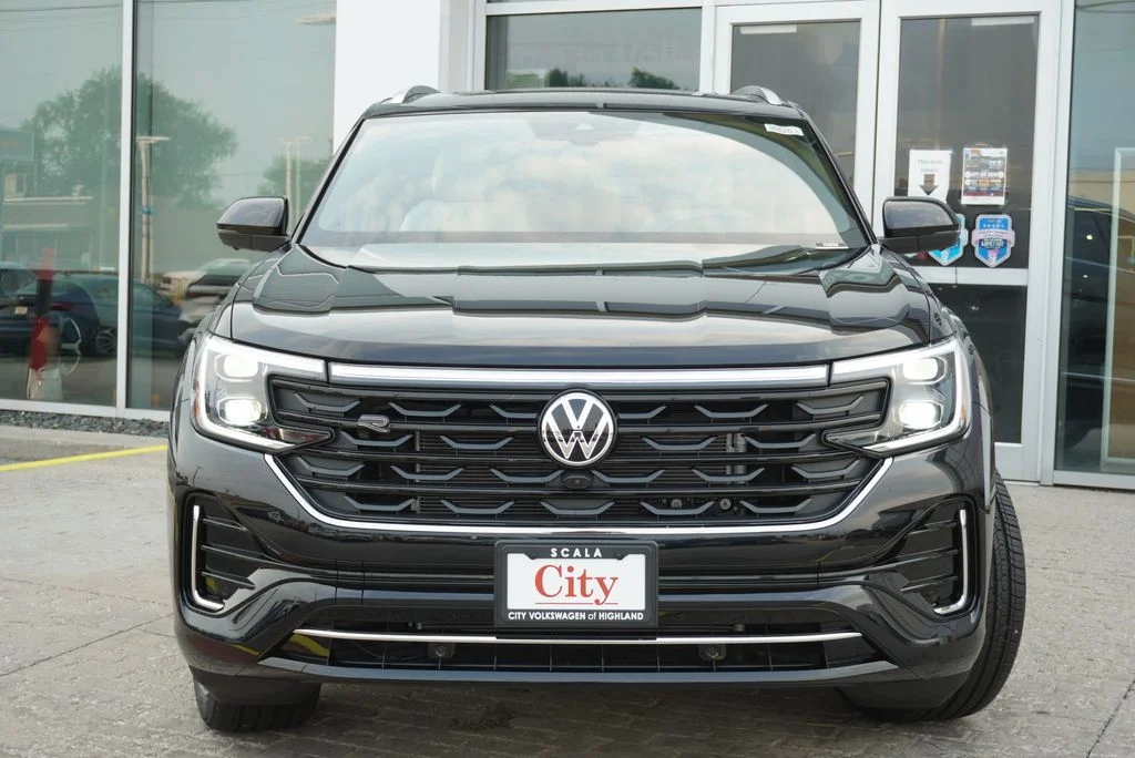 New 2026 Black Volkswagen 2.0T SEL Premium R-Line image 6