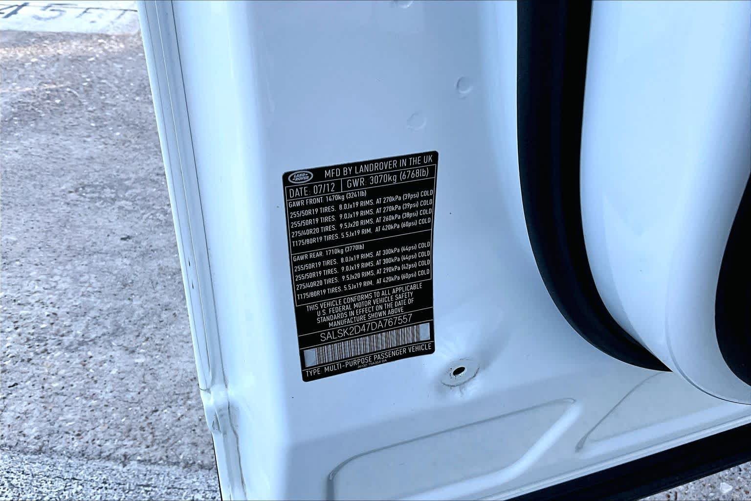 Used 2013 Fuji White Land Rover HSE LUX image 32