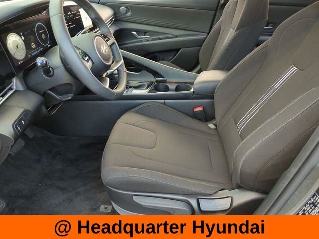 2025 Hyundai Elantra SEL - Photo 15