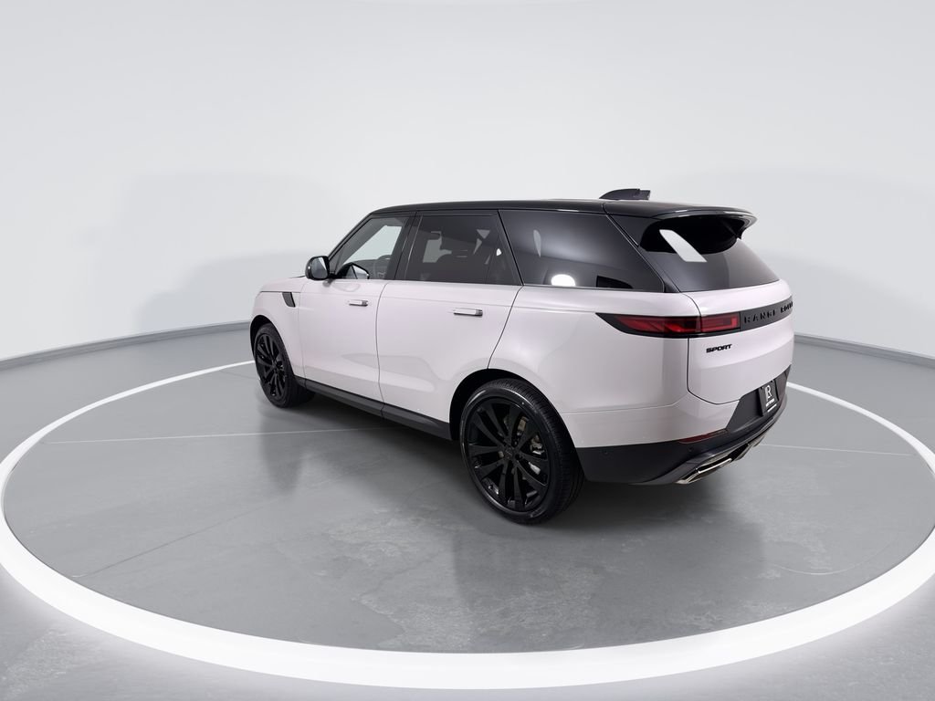 New 2026 Borasco Grey Land Rover SE image 6