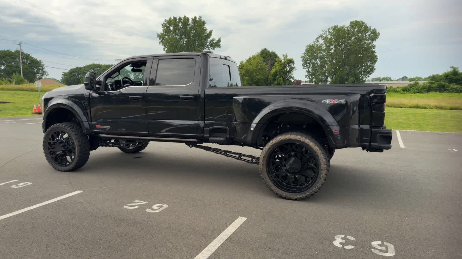 Used 2023 Agate Black Metallic Ford Platinum image 6