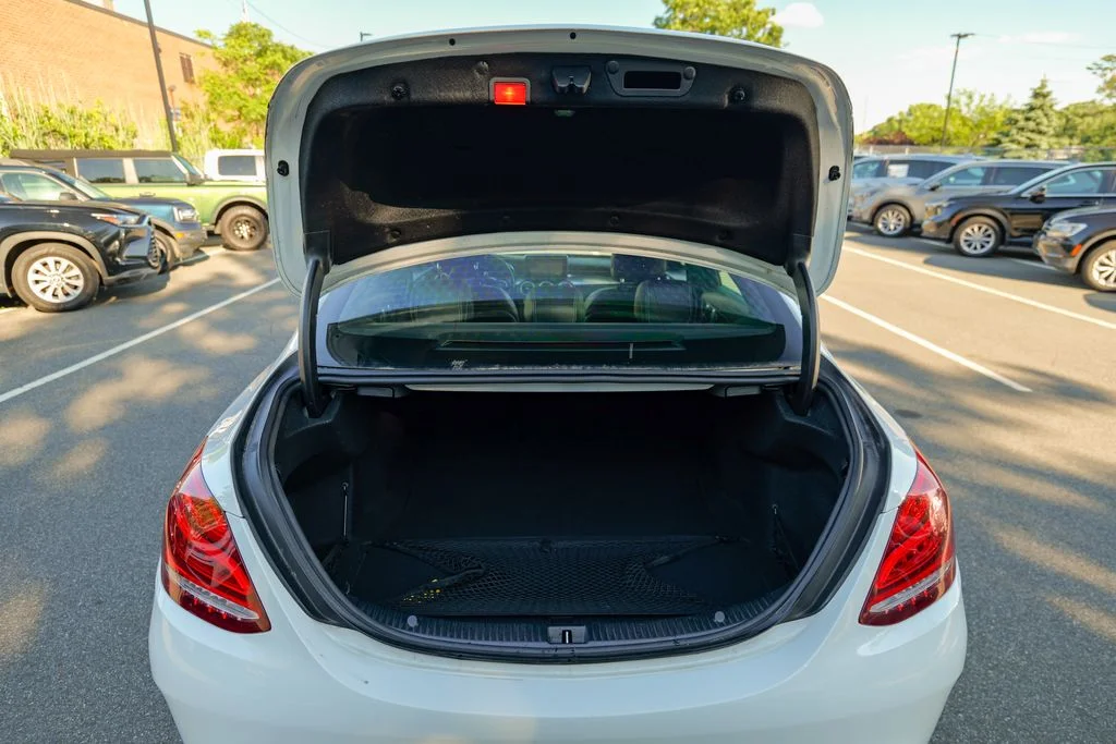 Used 2018 Polar White Mercedes-Benz C 300 image 56