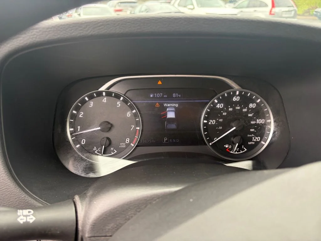 Used 2022 Gun Metallic Nissan S image 15