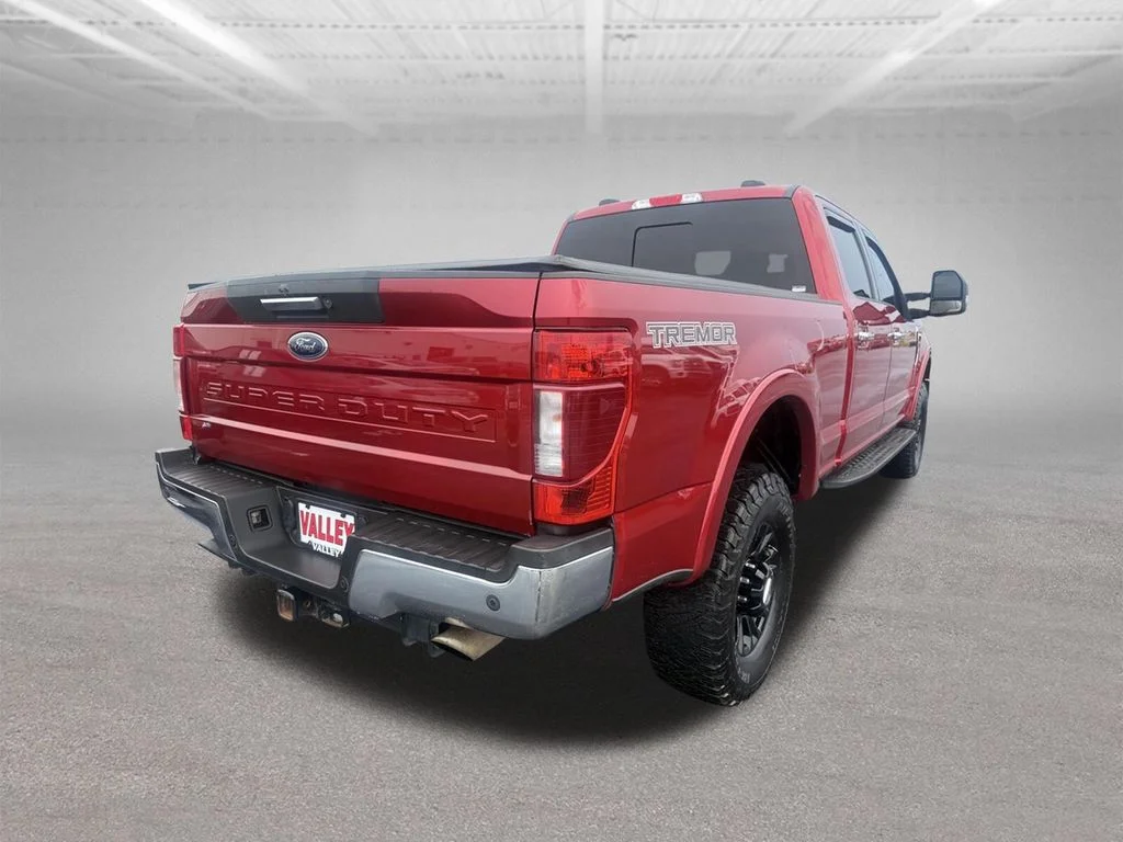 Used 2021 Red Metallic Ford Lariat image 4
