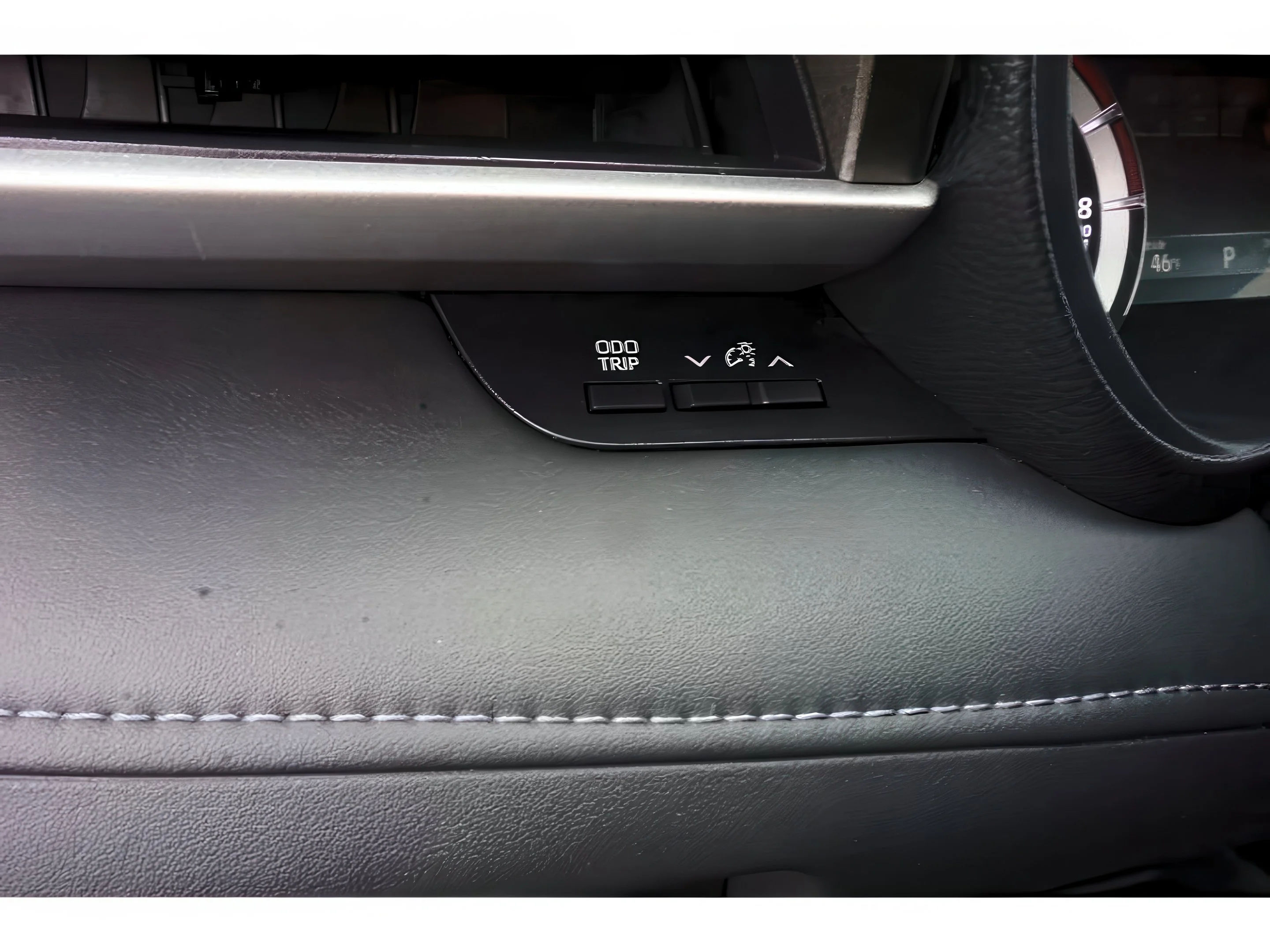 2024 Toyota Highlander LE - Photo 13