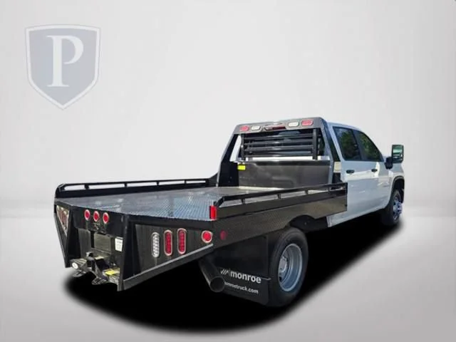 New 2026 Summit White Chevrolet Work Truck image 7