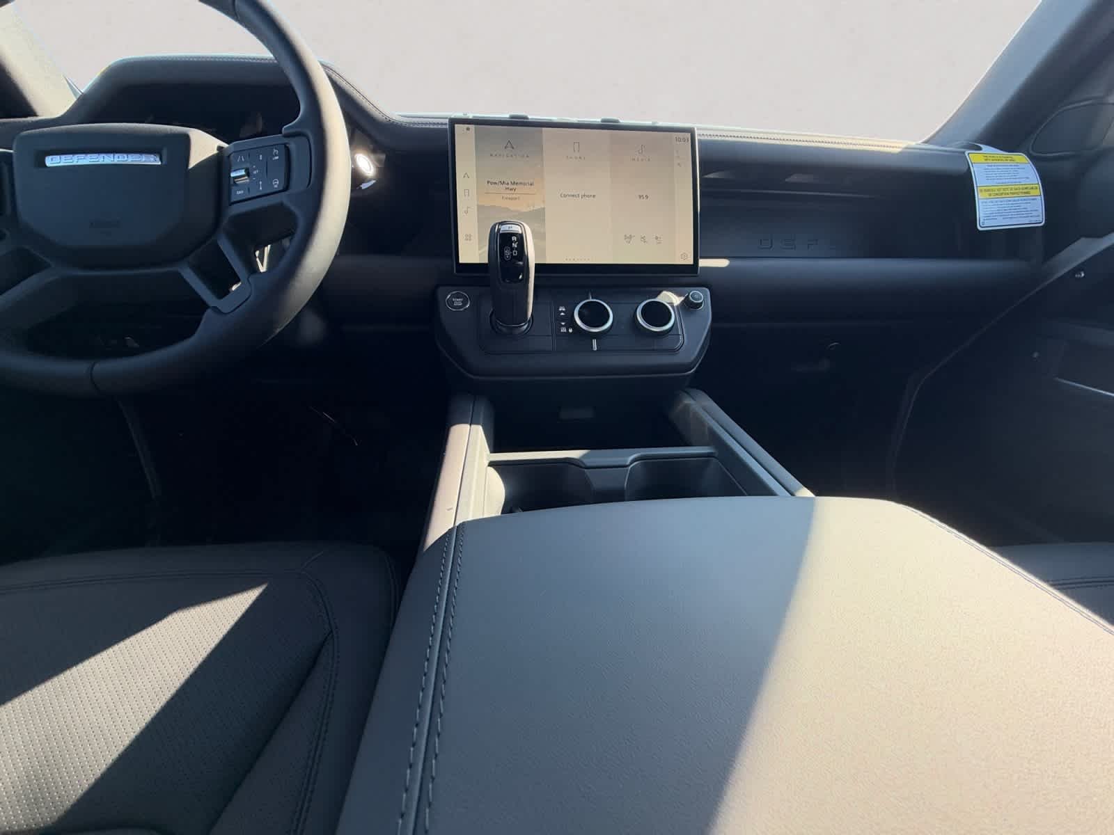 New 2026  Land Rover X-Dynamic SE image 10