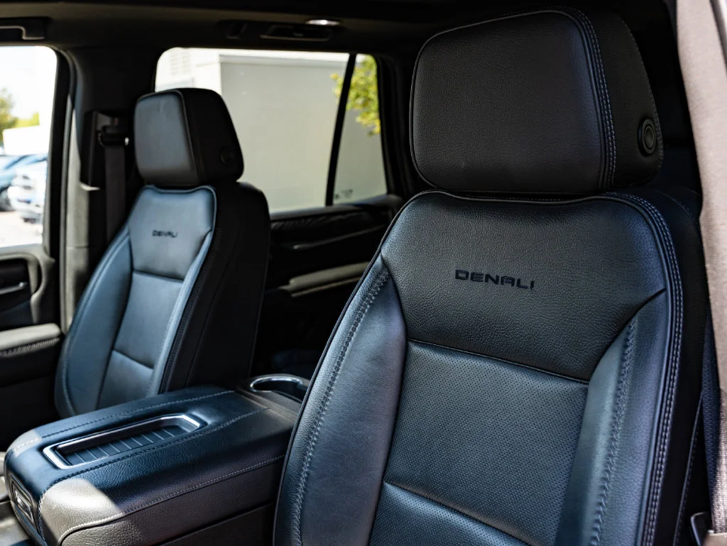 Used 2021 Onyx Black GMC Denali image 26