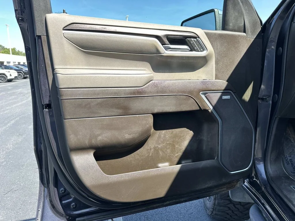 Used 2022 Gray Chevrolet LTZ image 23