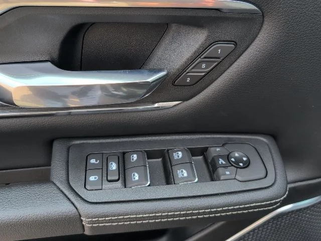 2026 RAM 1500 Laramie - Photo 14