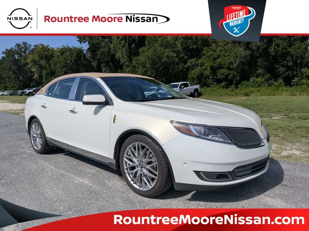 Used 2013 Beige Lincoln Base image 1