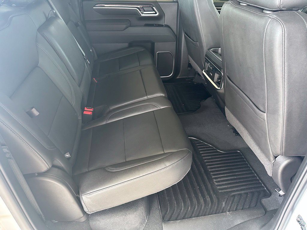 Used 2025 Summit White Chevrolet LTZ image 35