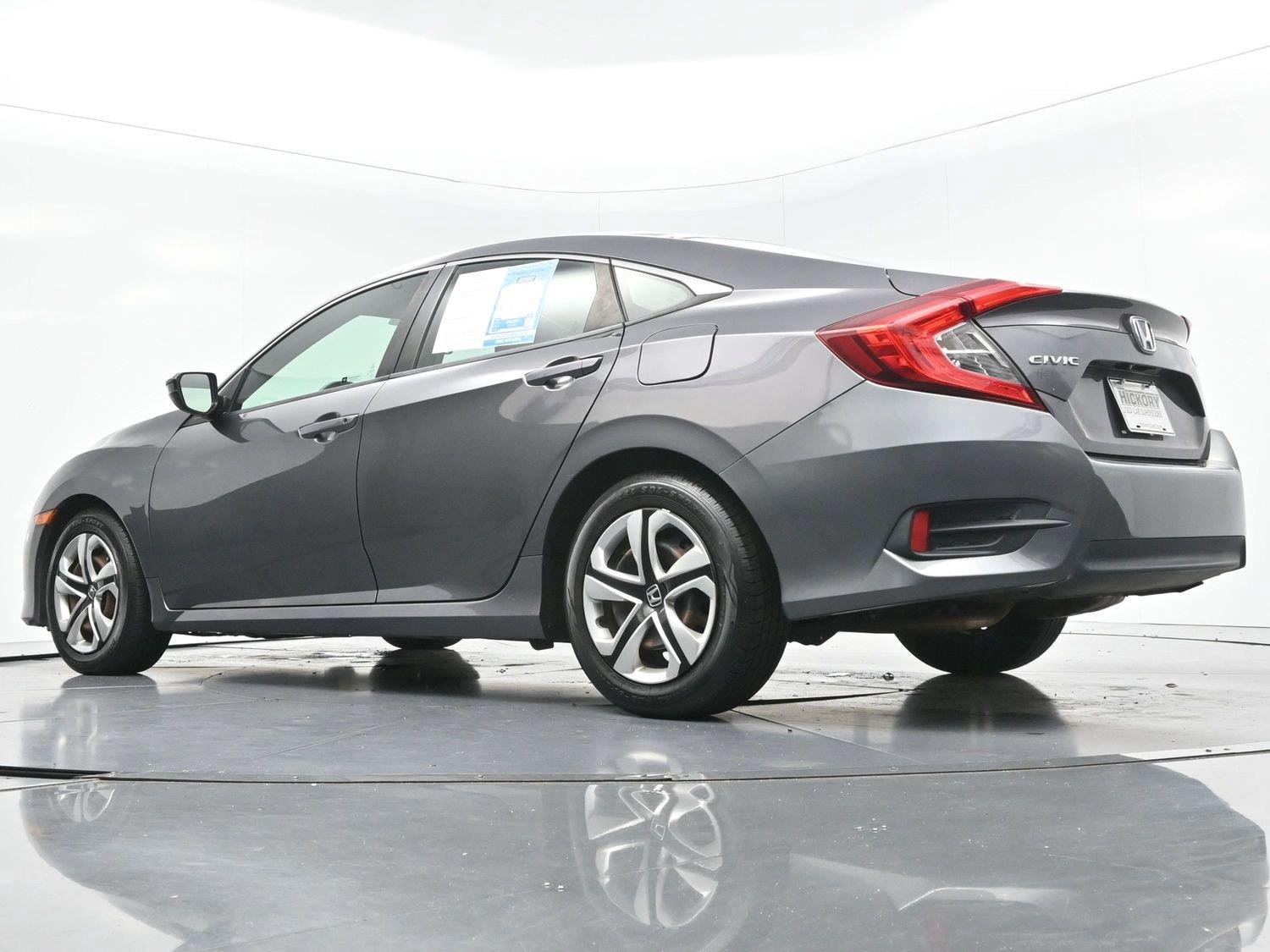 Used 2018 Modern Steel Metallic Honda LX image 41