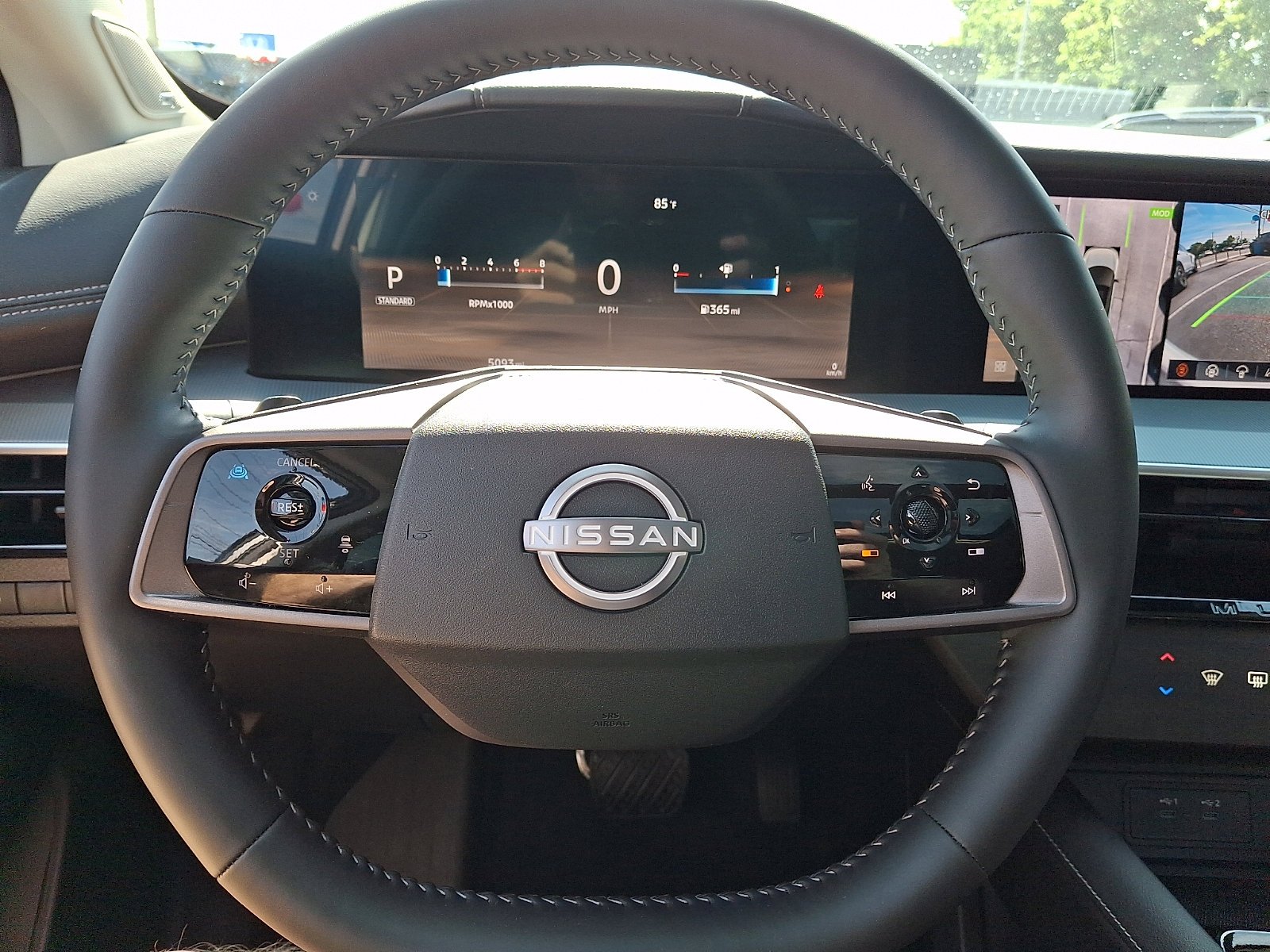 Used 2025 Gun Metallic Nissan SL image 19