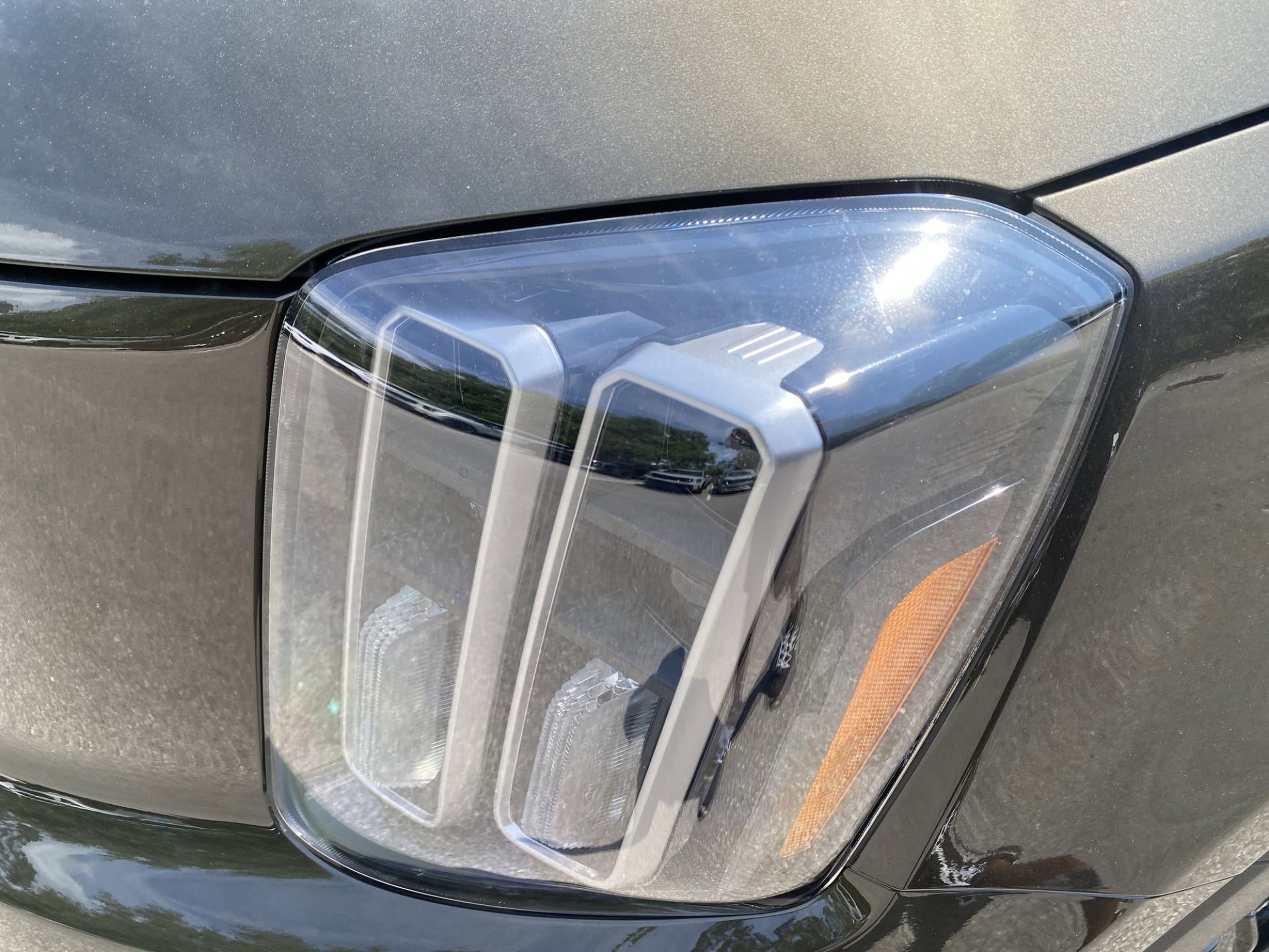 Certified Used 2025 Dark Moss Kia SX image 33