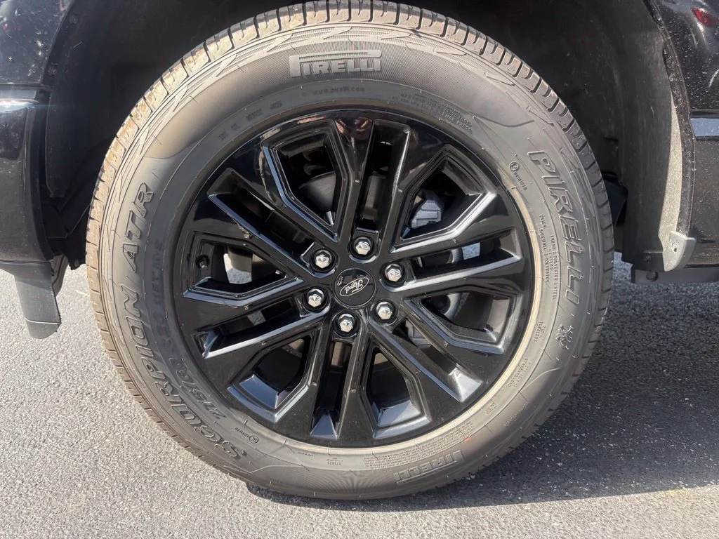 New 2026 Agate Black Metallic Ford XLT image 11