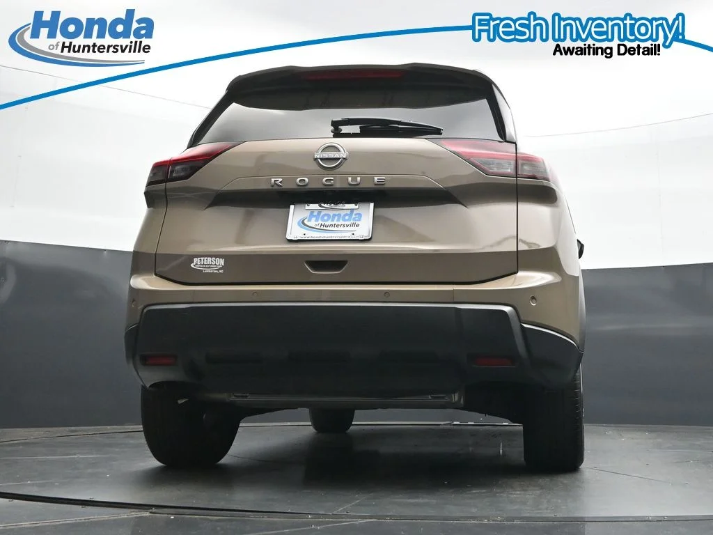 2025 Nissan Rogue SV - Photo 28