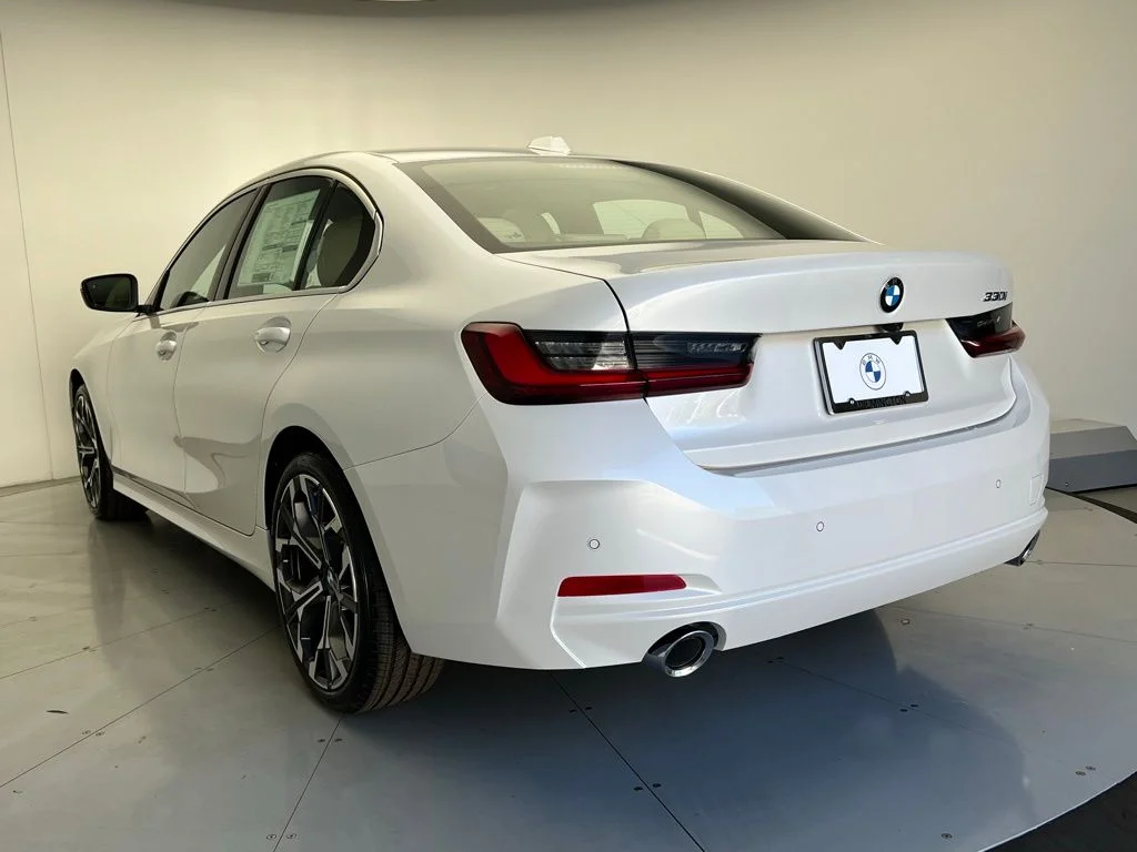 Certified Used 2026 Mineral White Metallic BMW 330i image 4