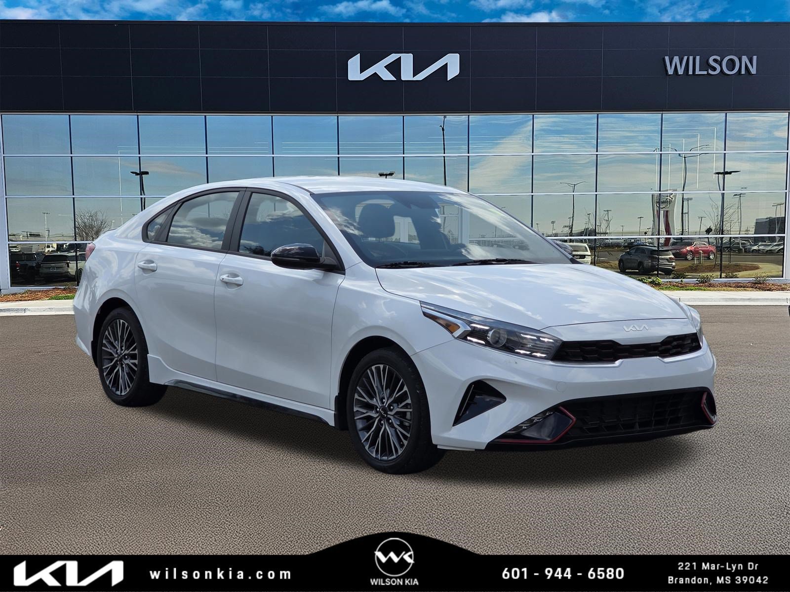 Used 2023 Snow White Pearl Kia GT-Line image 1