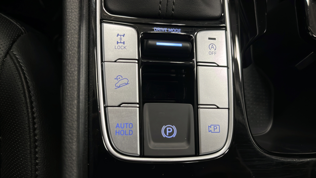 Used 2025 Ecotronic Gray Hyundai SEL Convenience image 31