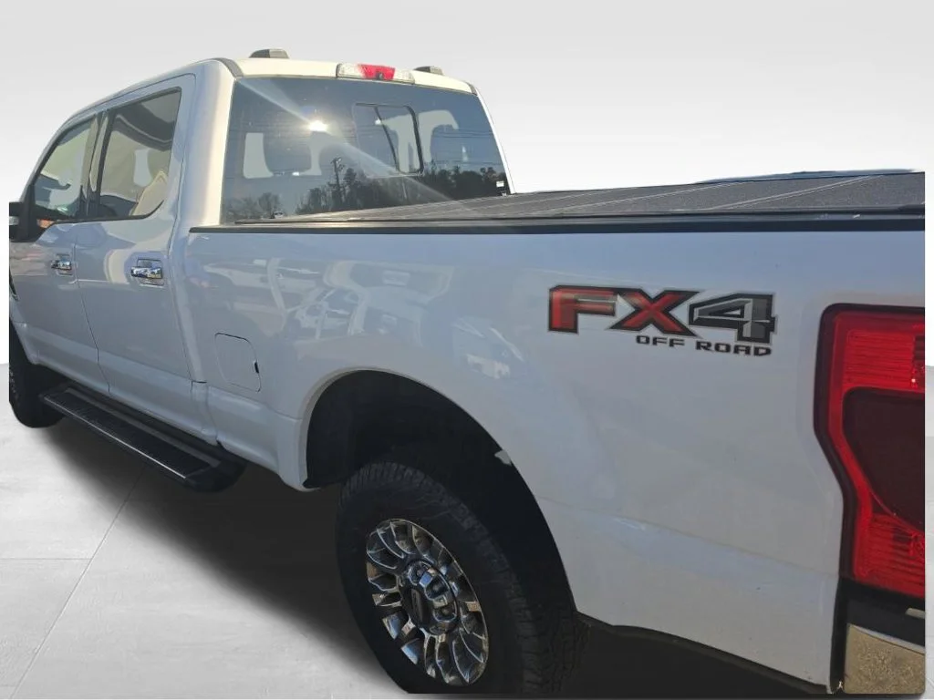 Used 2021 White Ford XLT image 15
