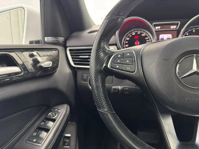 Used 2018 Polar White Mercedes-Benz GLE 350 image 23
