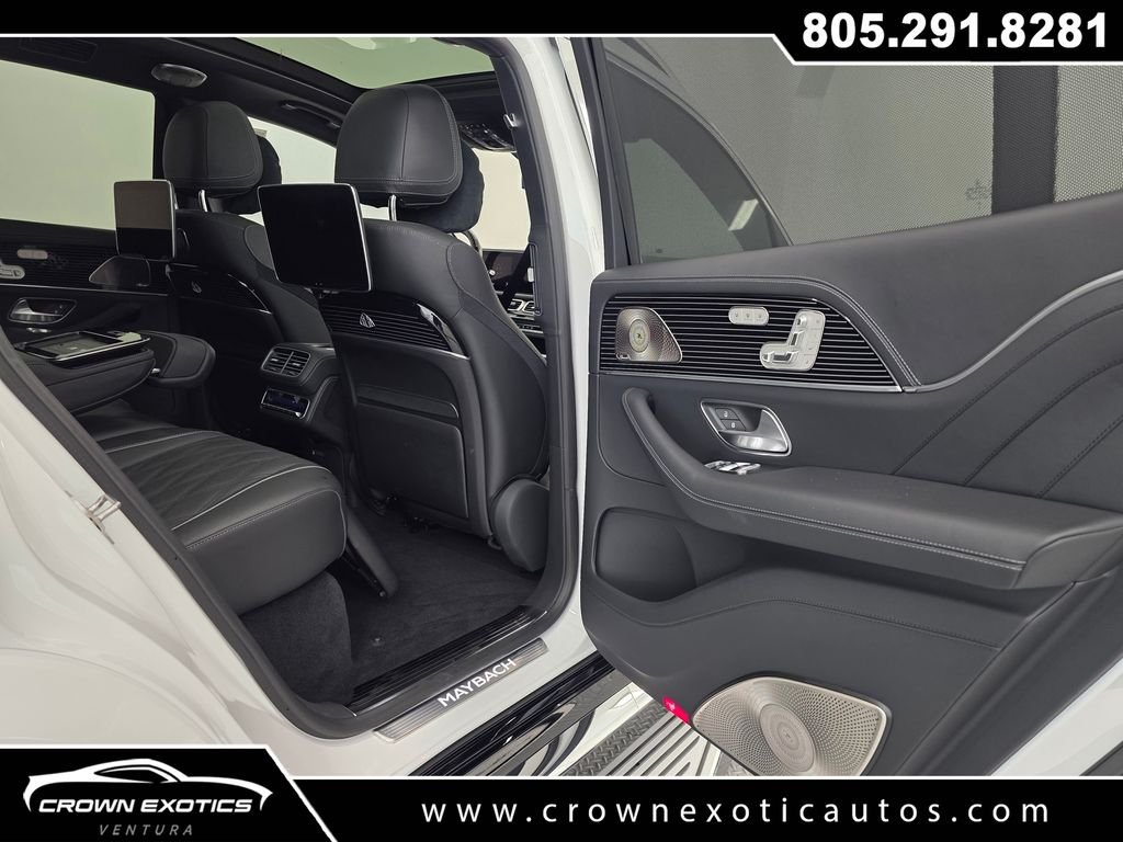 Used 2026  Mercedes-Benz Maybach GLS 600 image 19