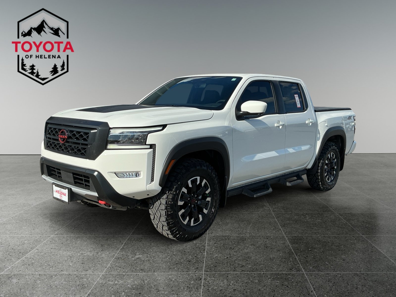 2023 Nissan Frontier PRO-4X Crew Cab 4X4's photo