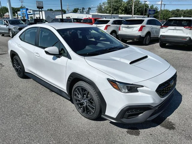 New 2026 CERAMIC WHITE Subaru Base image 11