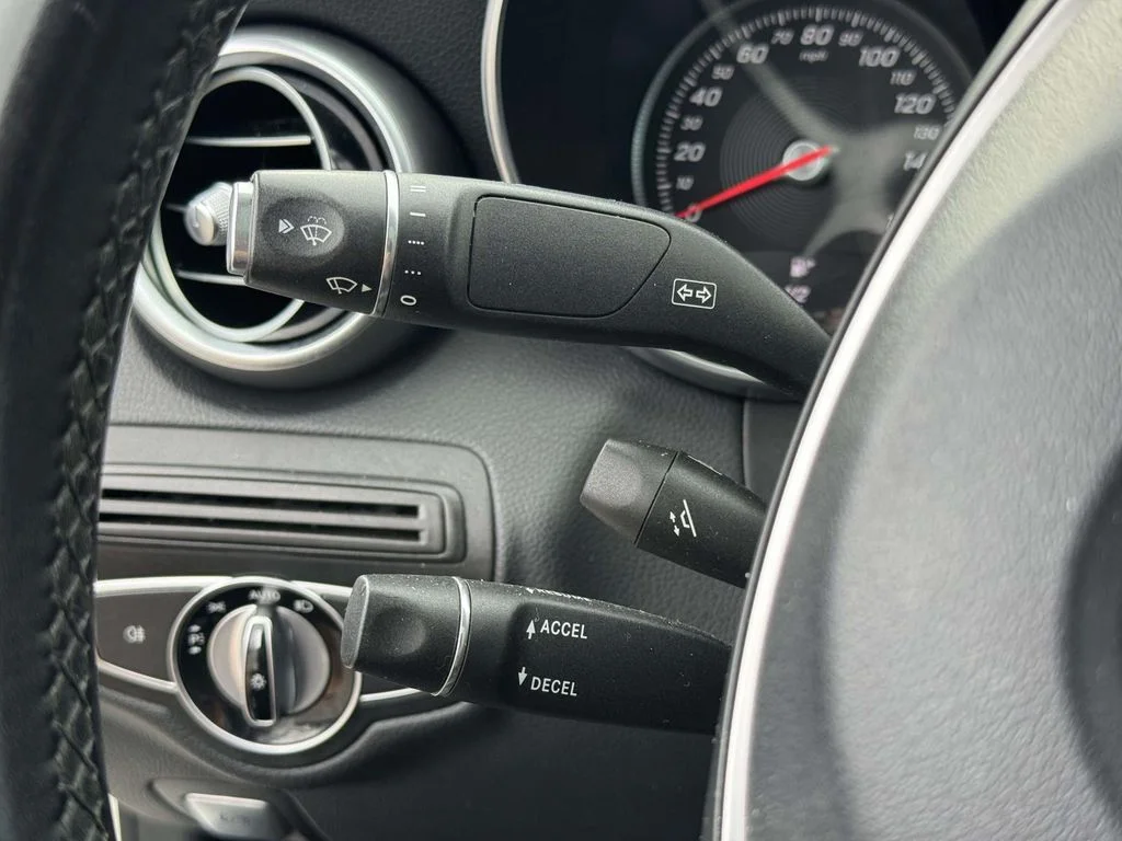 Used 2017 White Mercedes-Benz C 300 image 24
