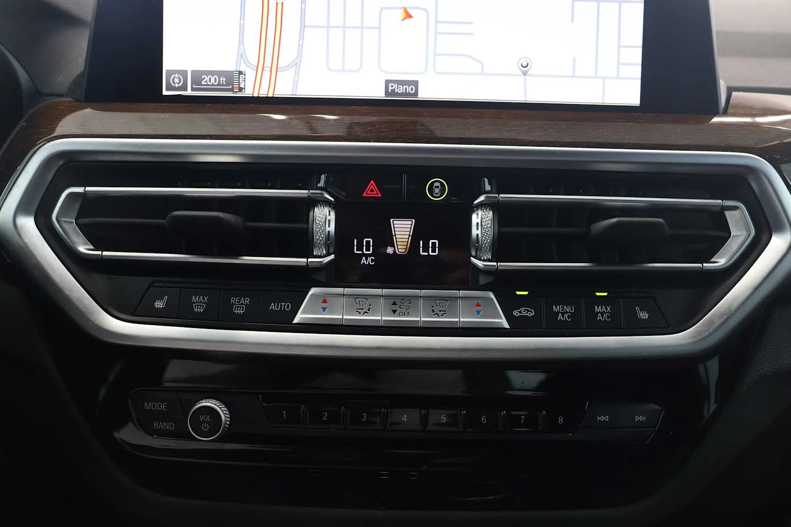 Used 2024 Alpine White BMW sDrive30i image 20
