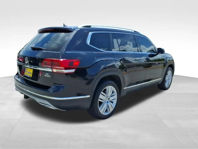 Used 2019 Black Volkswagen SEL Premium image 12
