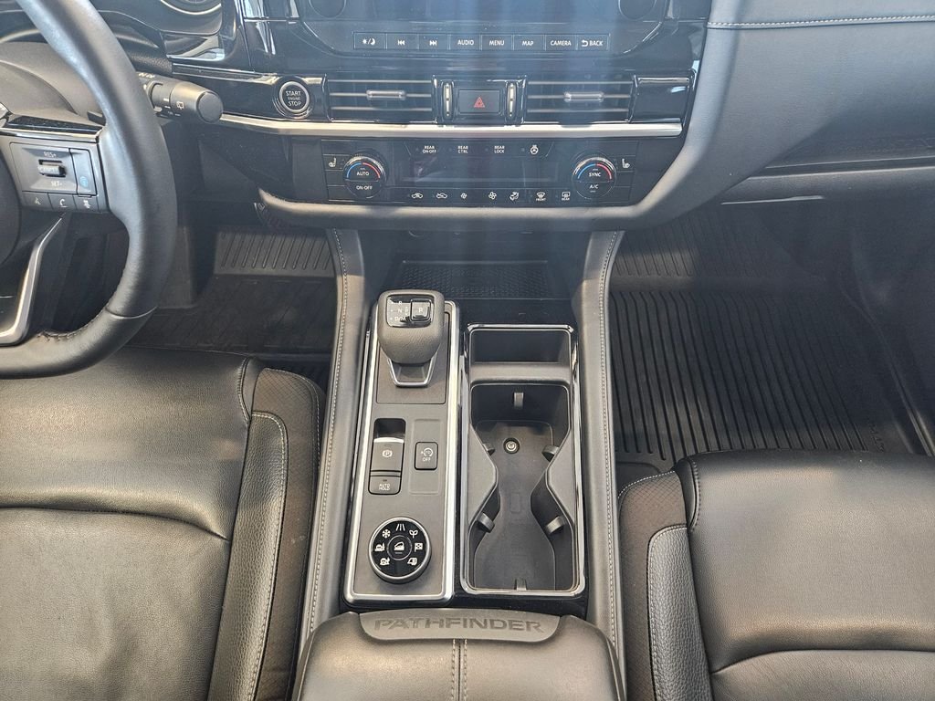 Used 2023 Pearl White Nissan SL image 19