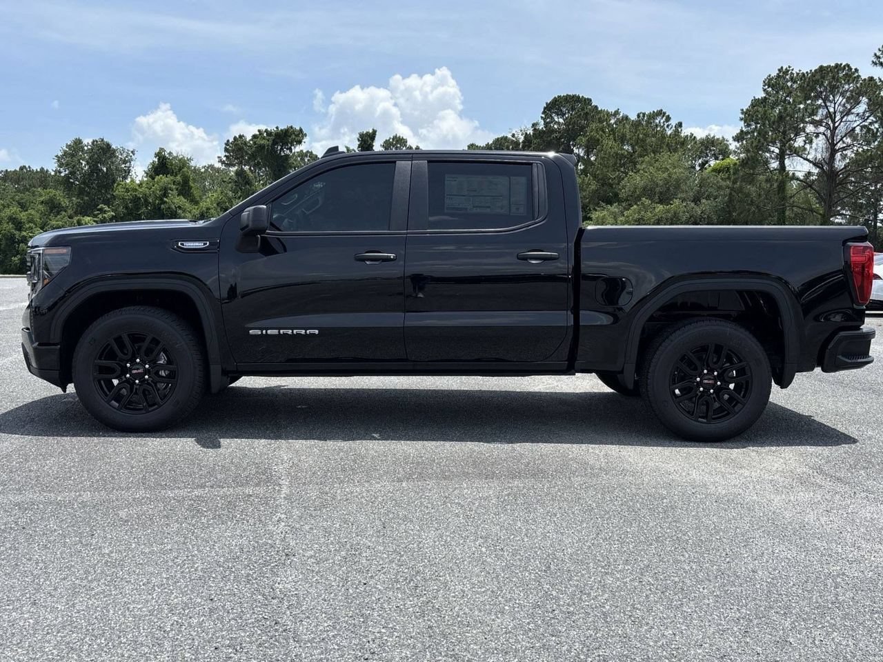 Used 2025 Onyx Black GMC Pro image 22