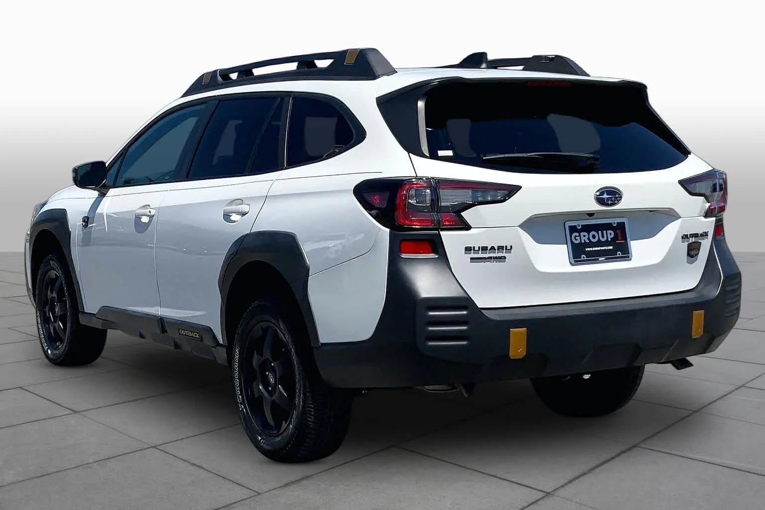 Used 2023 Crystal White Pearl Subaru Wilderness image 12