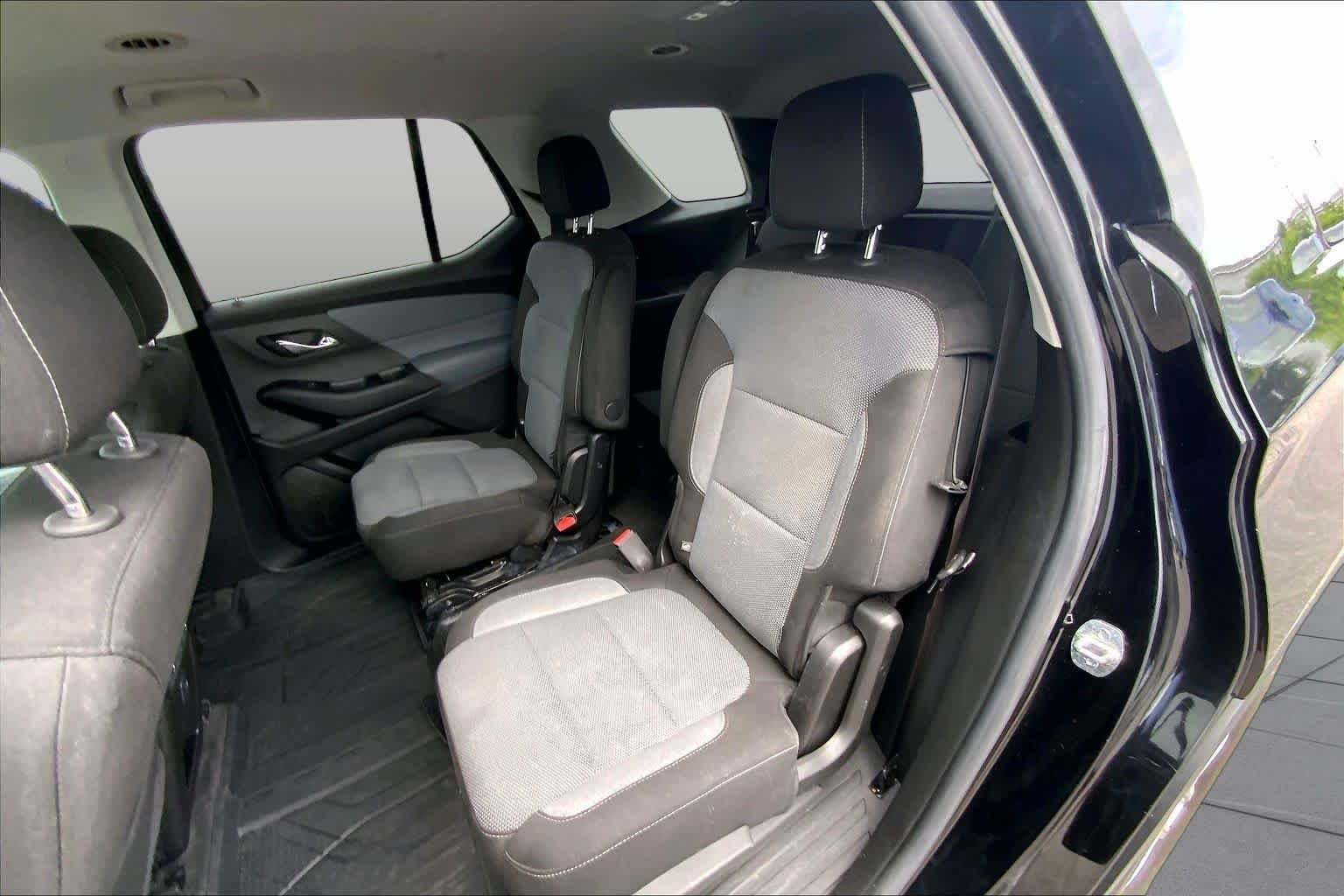 Used 2019 Mosaic Black Metallic Chevrolet LT Cloth image 21