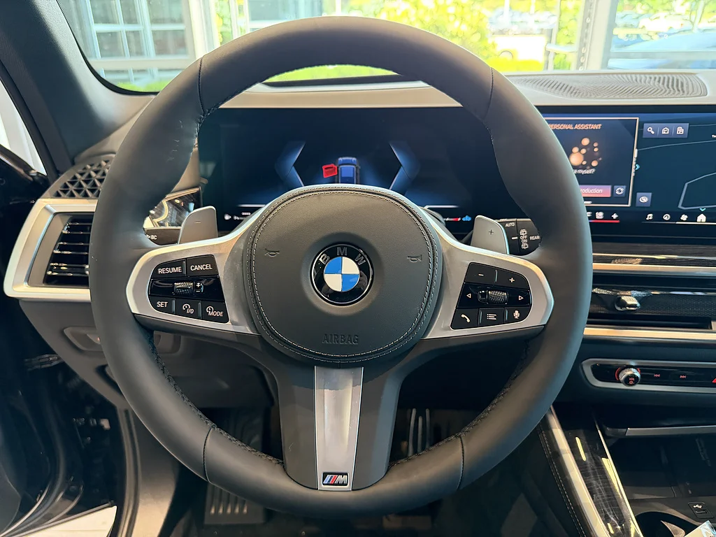 New 2026 Carbon Black Metallic BMW xDrive40i image 9